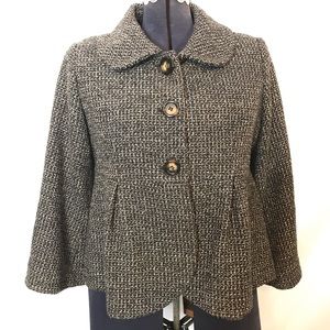 Thick gray vintage style jacket with a trimmed waist
